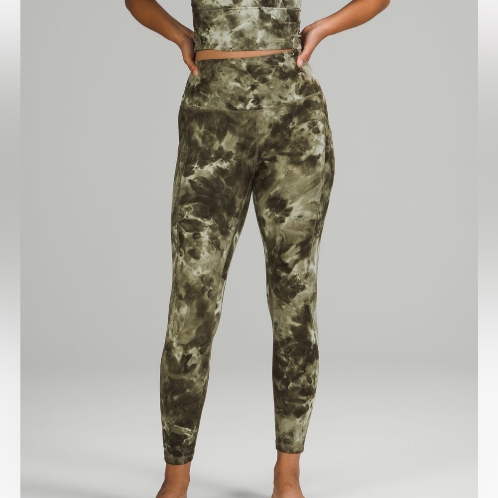 NWT Lululemon Performance High Rise Pant 25” with Back drop-in Pockets. - Picture 3 of 9